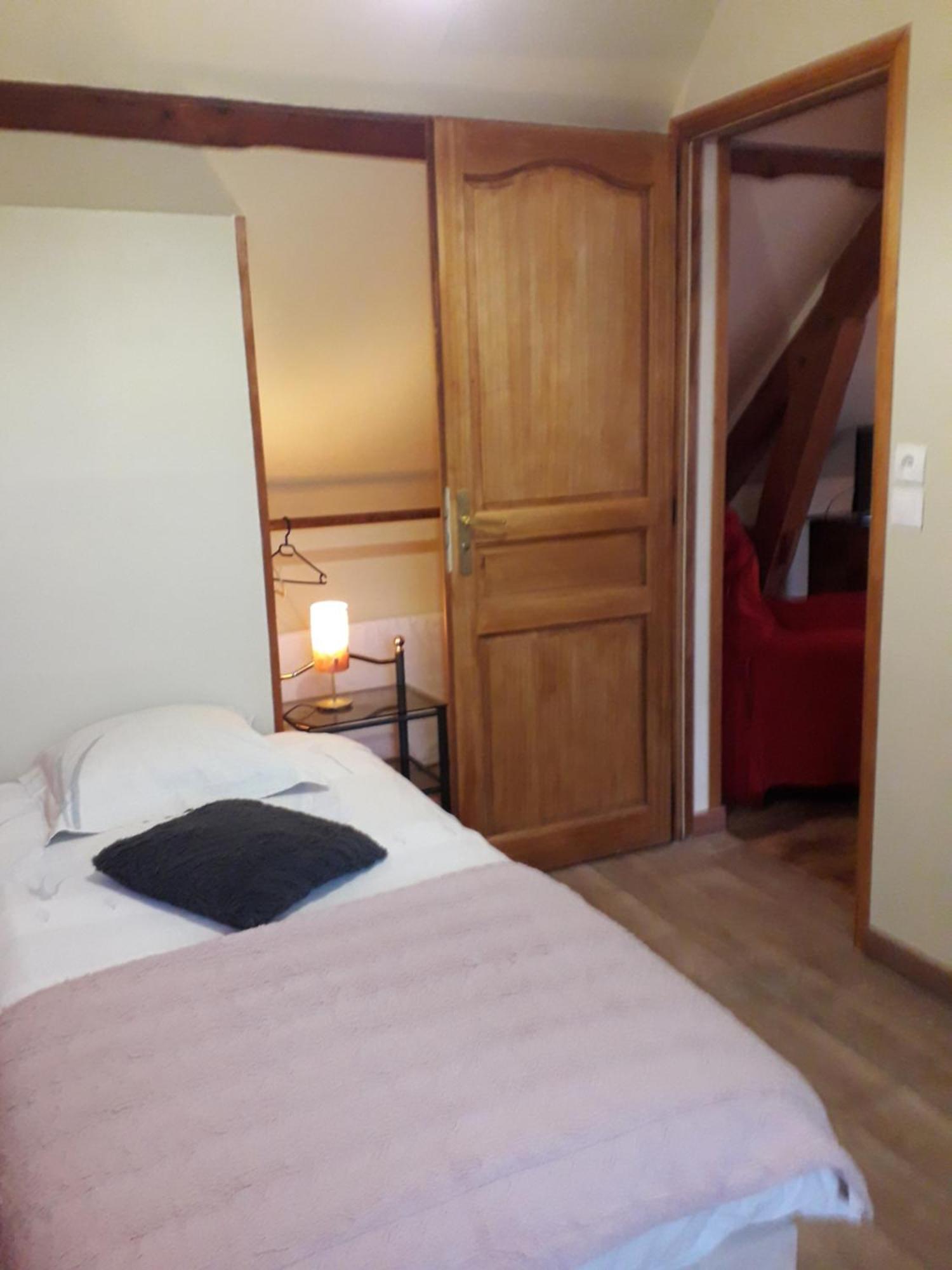 Les Trois Pommiers Bed & Breakfast Sommery Ngoại thất bức ảnh